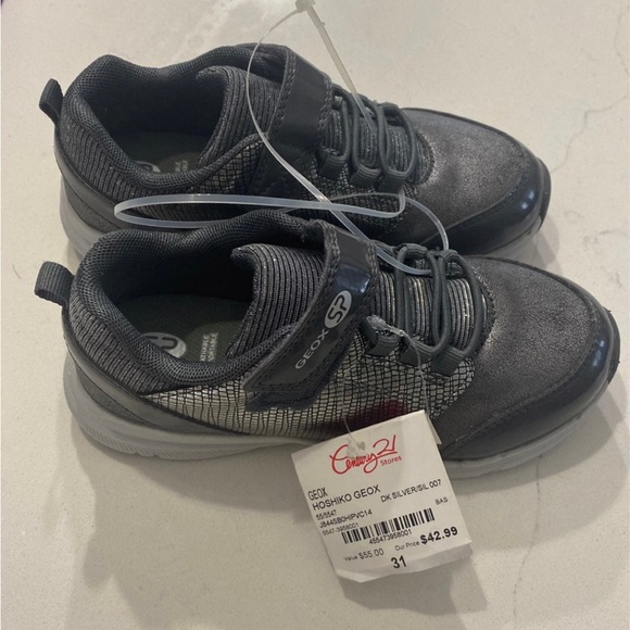 Geox sneakers size 31 - Picture 2 of 5